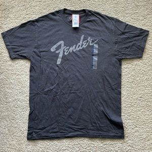 Men’s Large Fender T-shirt